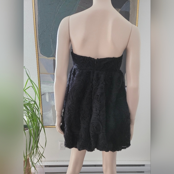 Zara | Floral Mini Dress with Bubble Hem - Picture 3 of 15